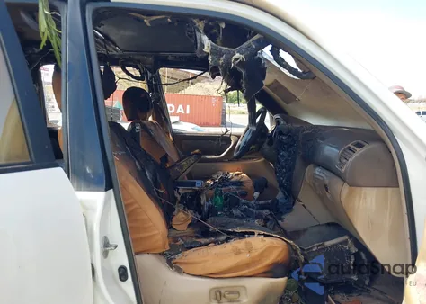 2000 Toyota Land Cruiser from USA, damaged, VIN JT3HT05J9Y0082581